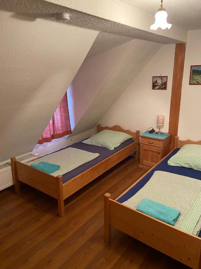 Zirndorf Gaestehaus Buitenkant foto